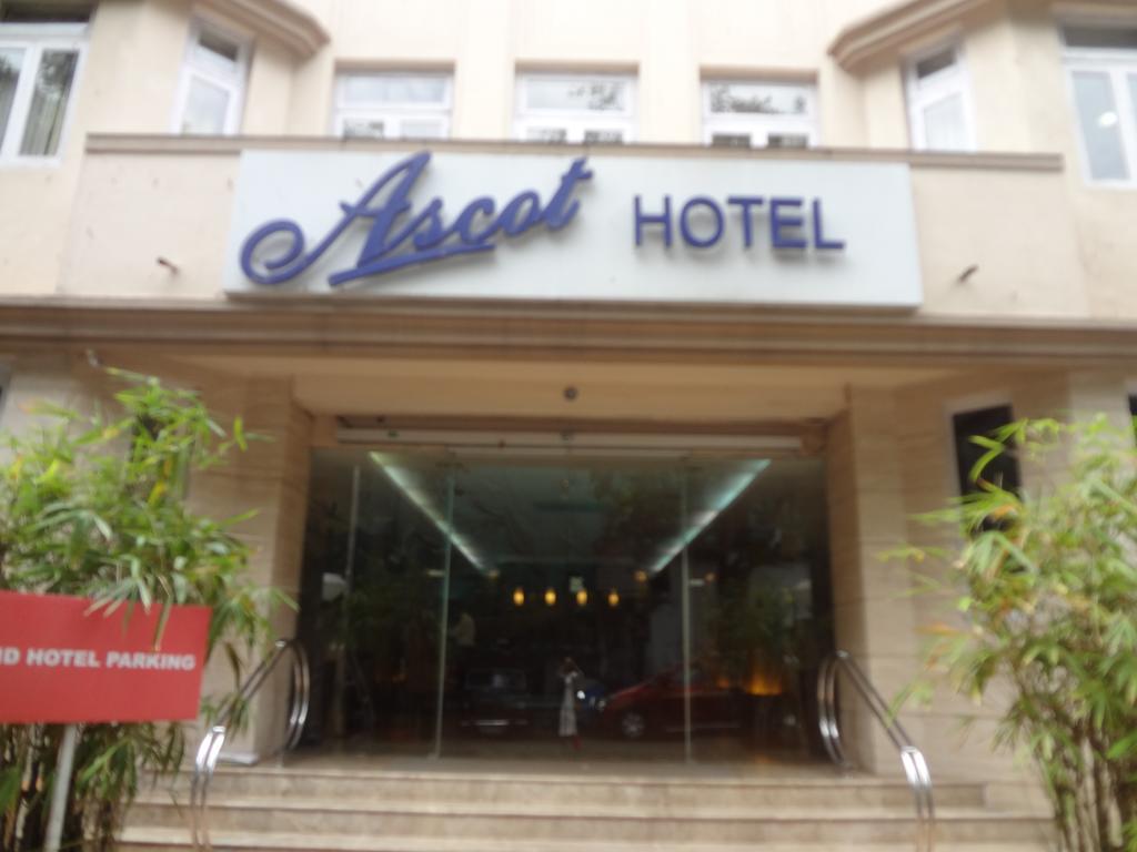 Ascot Hotel Mumbai Exterior photo
